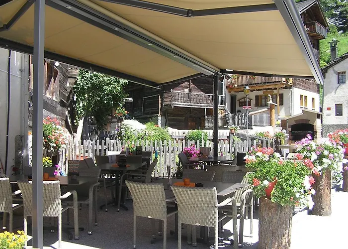 Hotell Dents De Veisivi 3*
